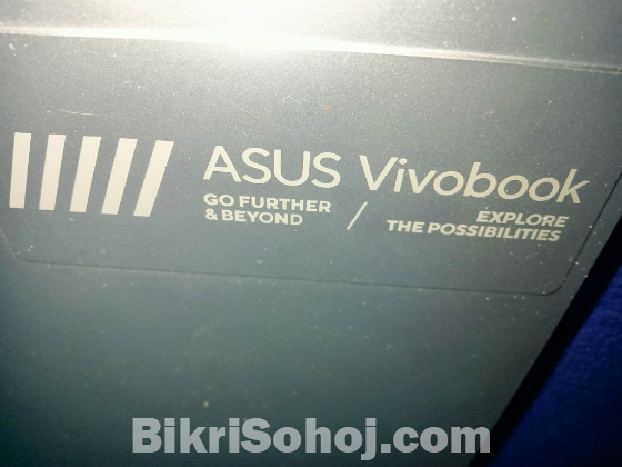 Asus VivoBook 15. ram 16 rom 512